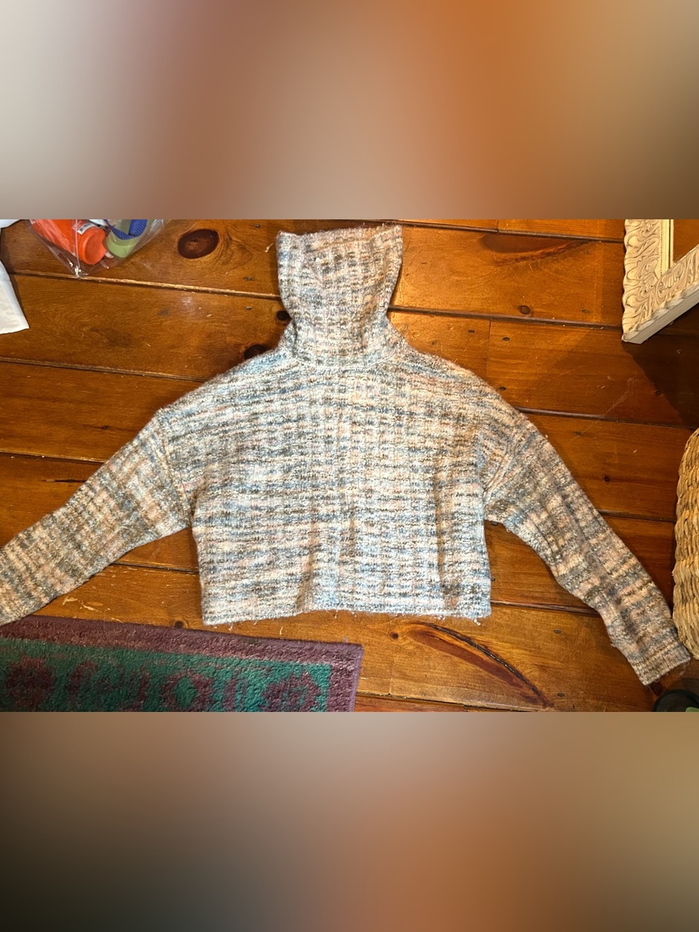 American Eagle cozy Cropped Turtleneck Sweater - Gray Multicolor size medium